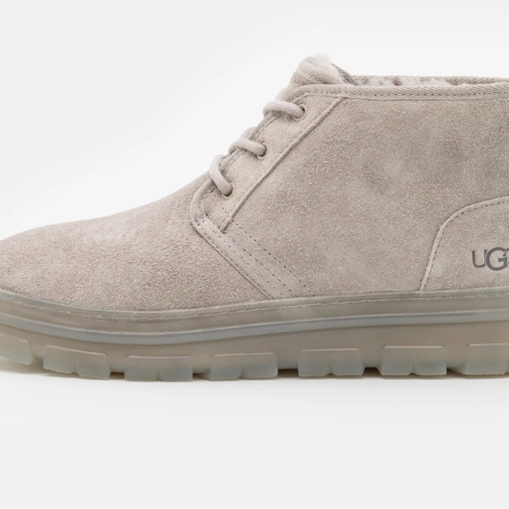 UGG - Picture 3 of 9
